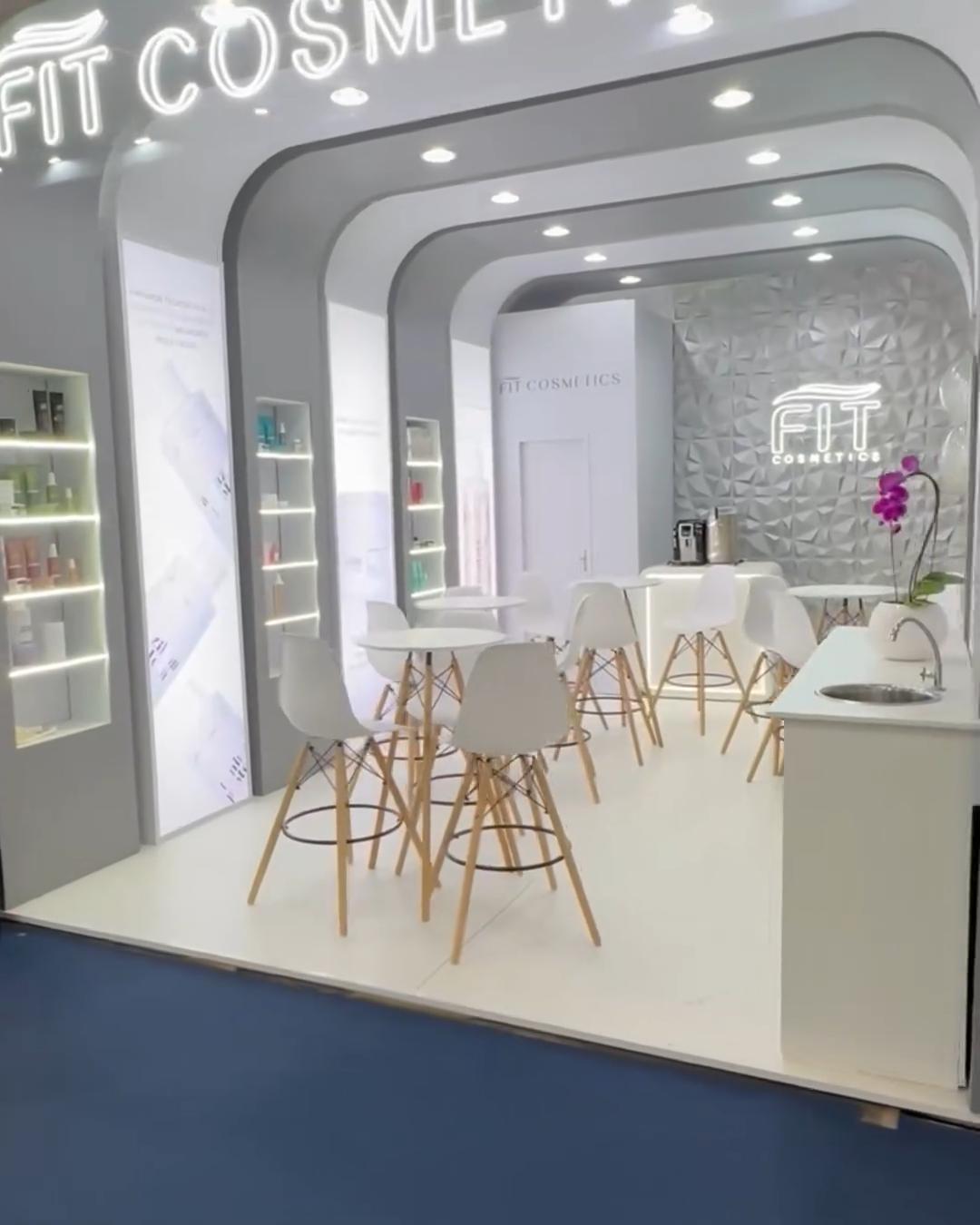 2024-09-stand-showy-fitcosmetics-beautyfair-centernorte-14